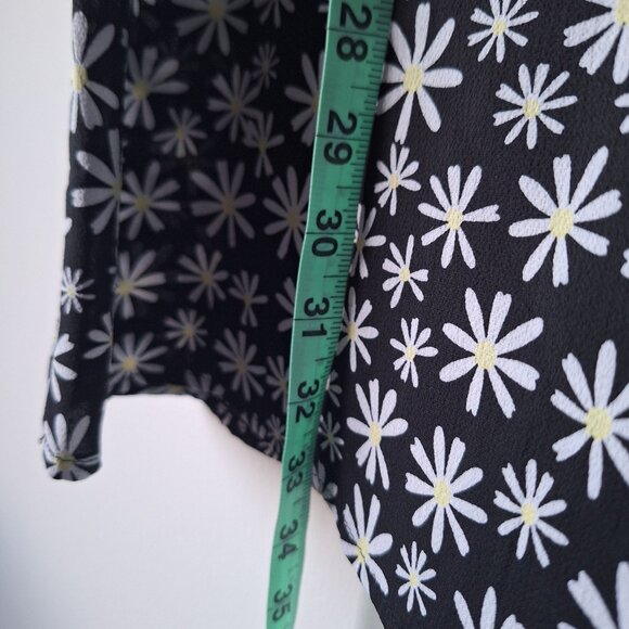 To All the Boys I’ve Loved Before x H&M daisy print shirt dress - Black (NWOT) - Picture 7 of 7